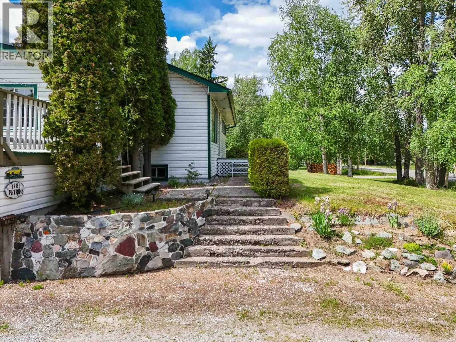 1781 MAPLE DRIVE