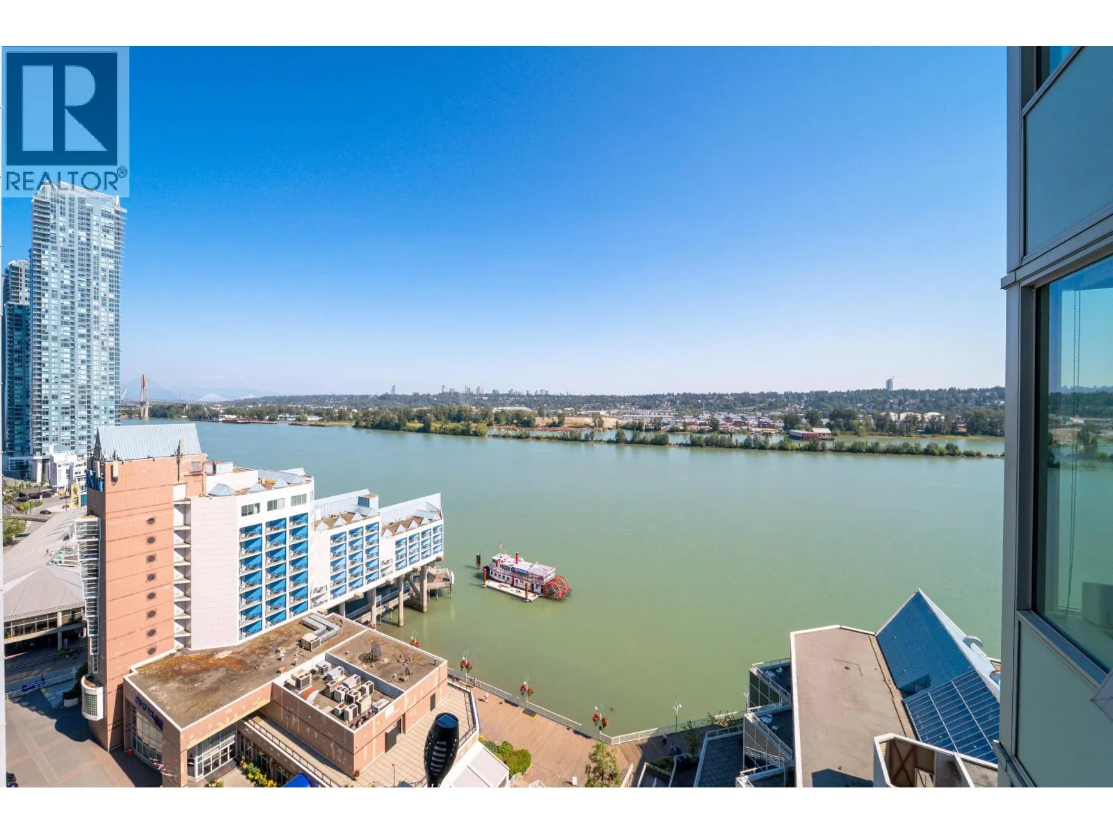 1709 988 QUAYSIDE DRIVE