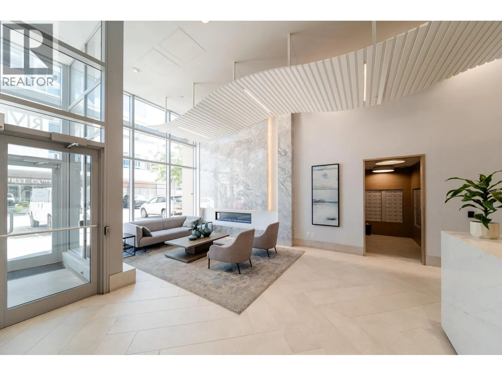 1709 988 QUAYSIDE DRIVE