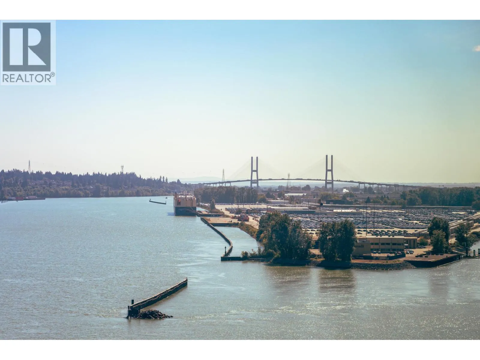 1709 988 QUAYSIDE DRIVE