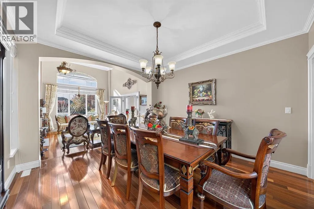 246 PARKSIDE DRIVE