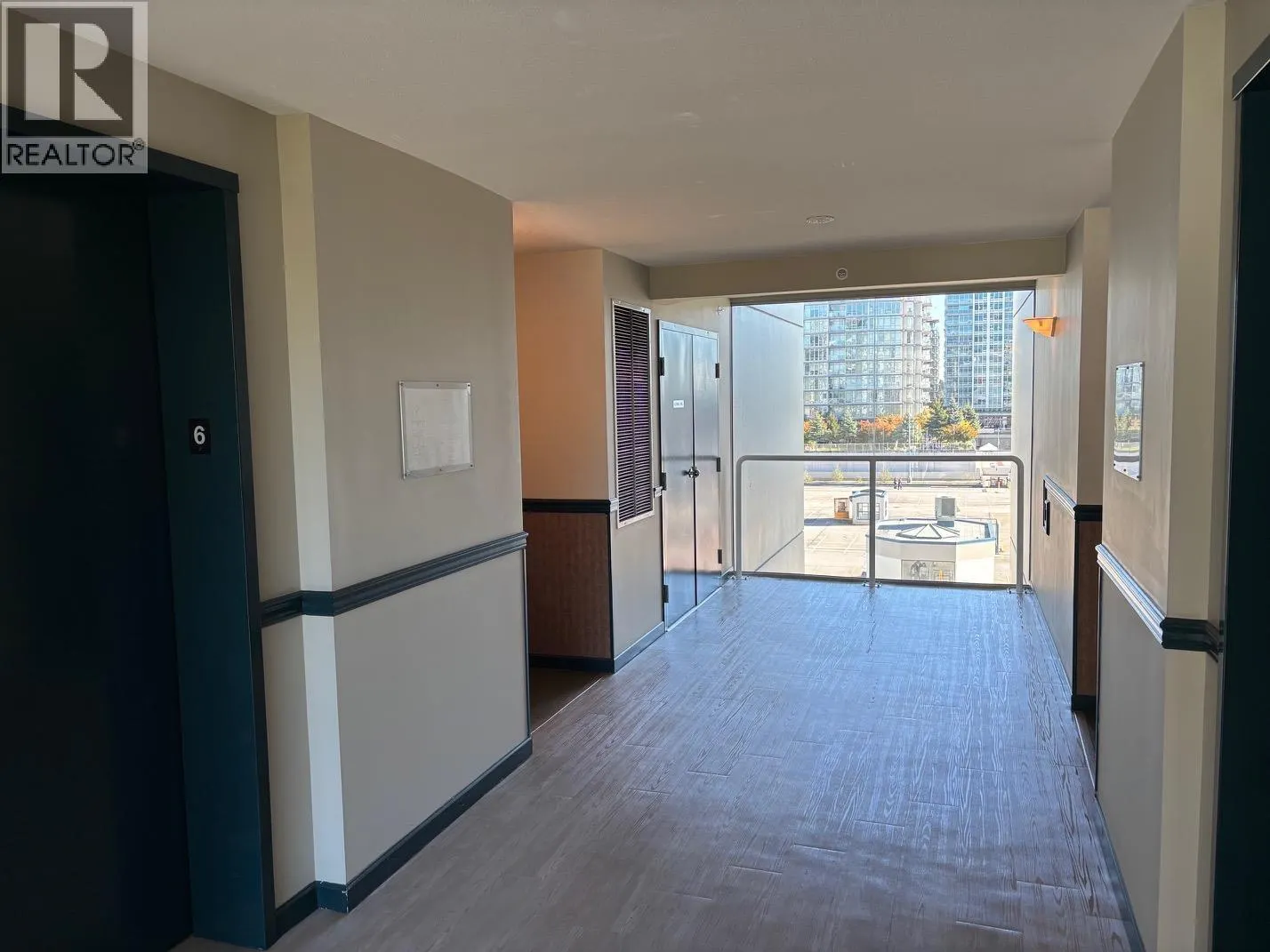607 6088 MINORU BOULEVARD