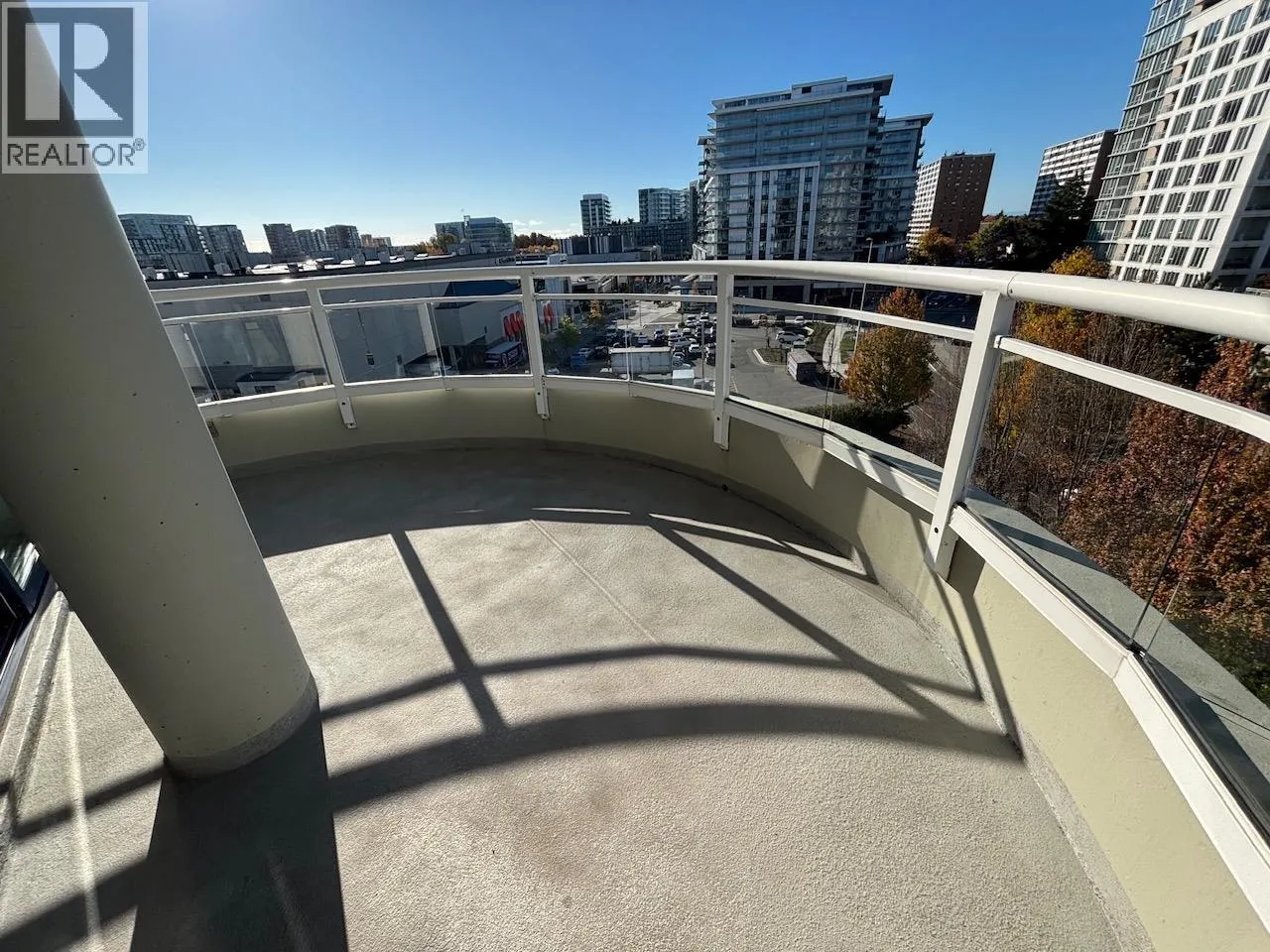607 6088 MINORU BOULEVARD