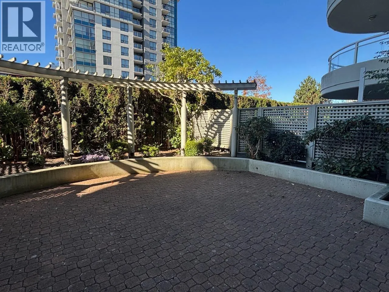 607 6088 MINORU BOULEVARD