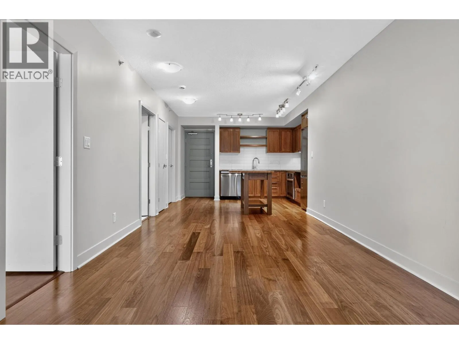 314 2268 W BROADWAY