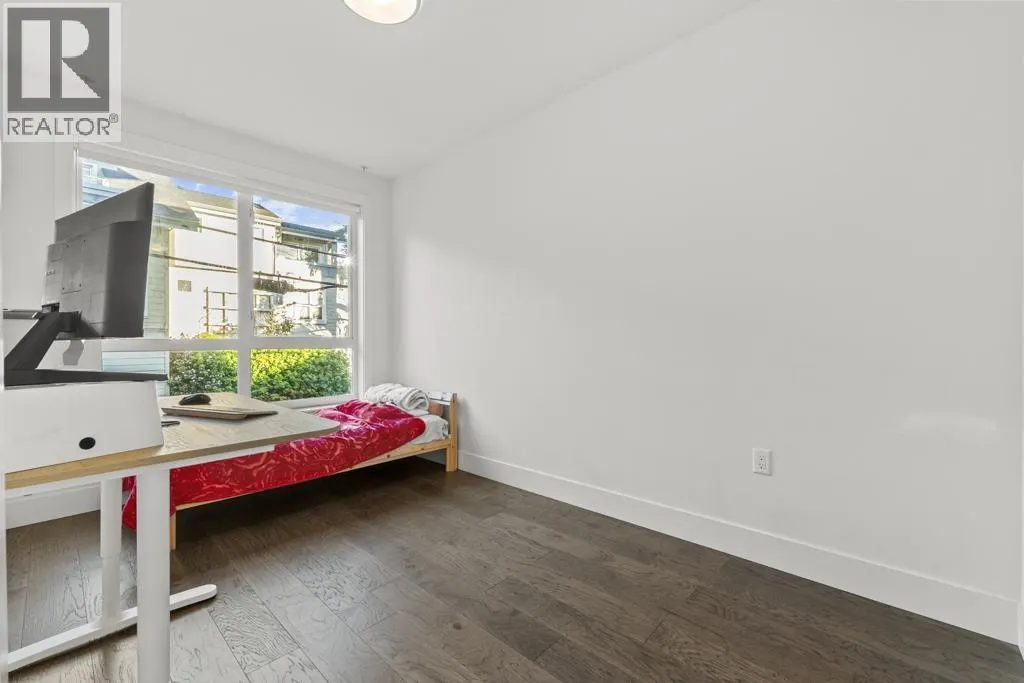 206 7878 GRANVILLE STREET