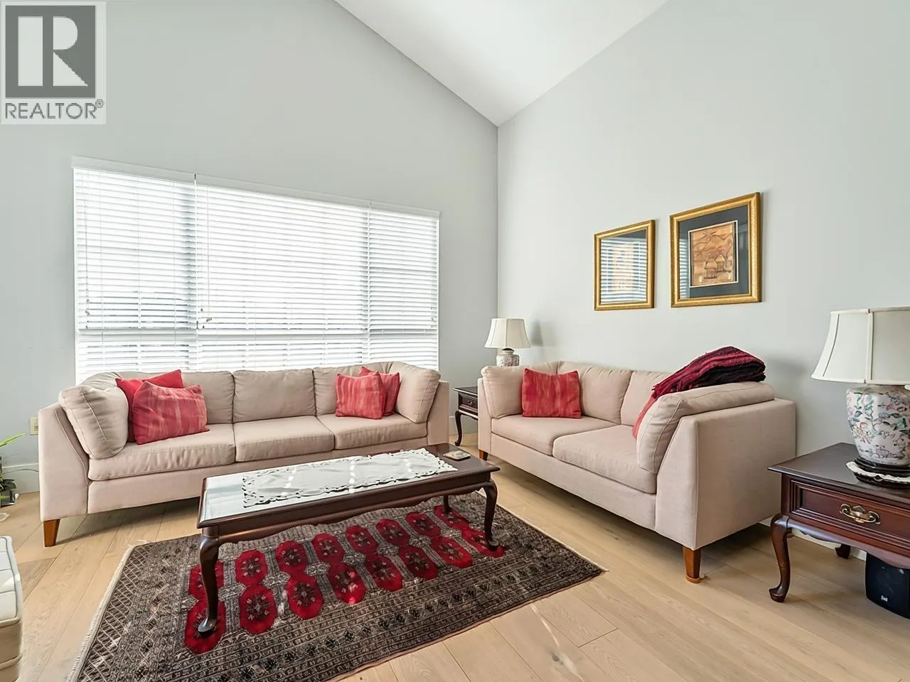 405 2985 PRINCESS CRESCENT