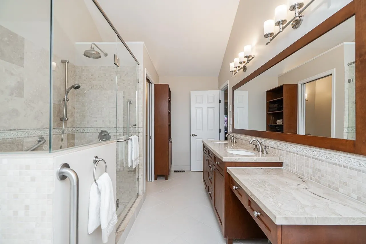 31 1725 SOUTHMERE CRESCENT