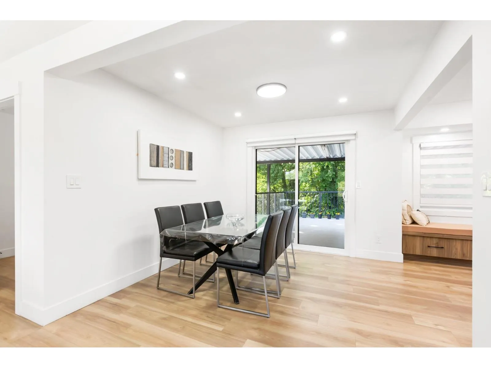 2935 CENTURY CRESCENT