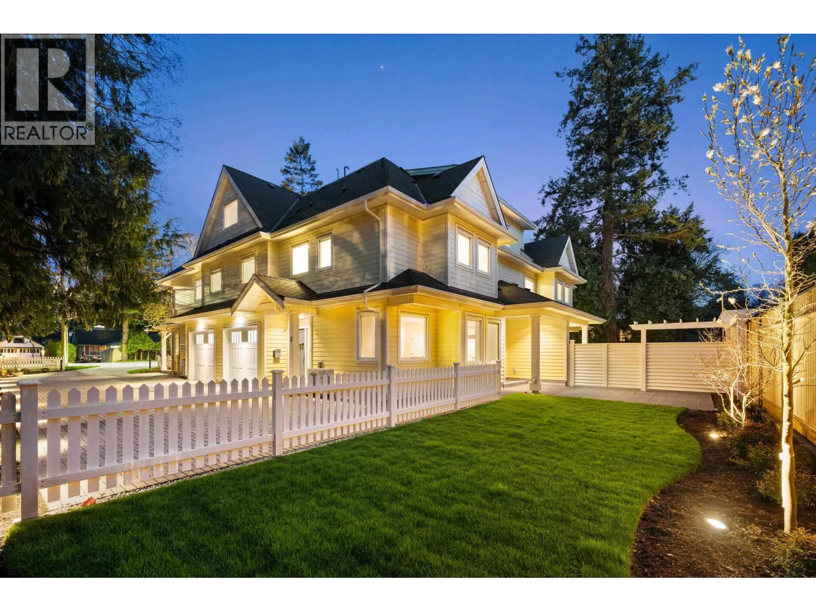 3 4569 ARTHUR DRIVE