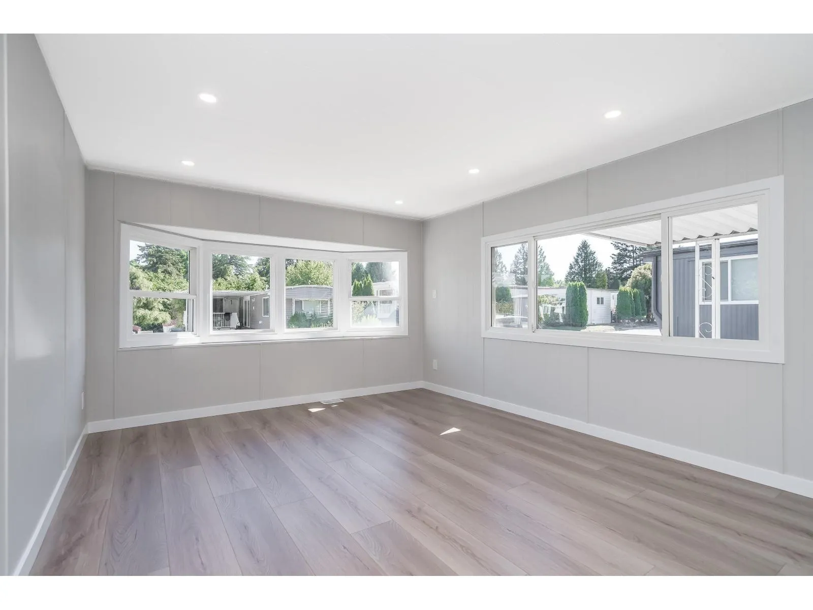 222 1840 160 STREET