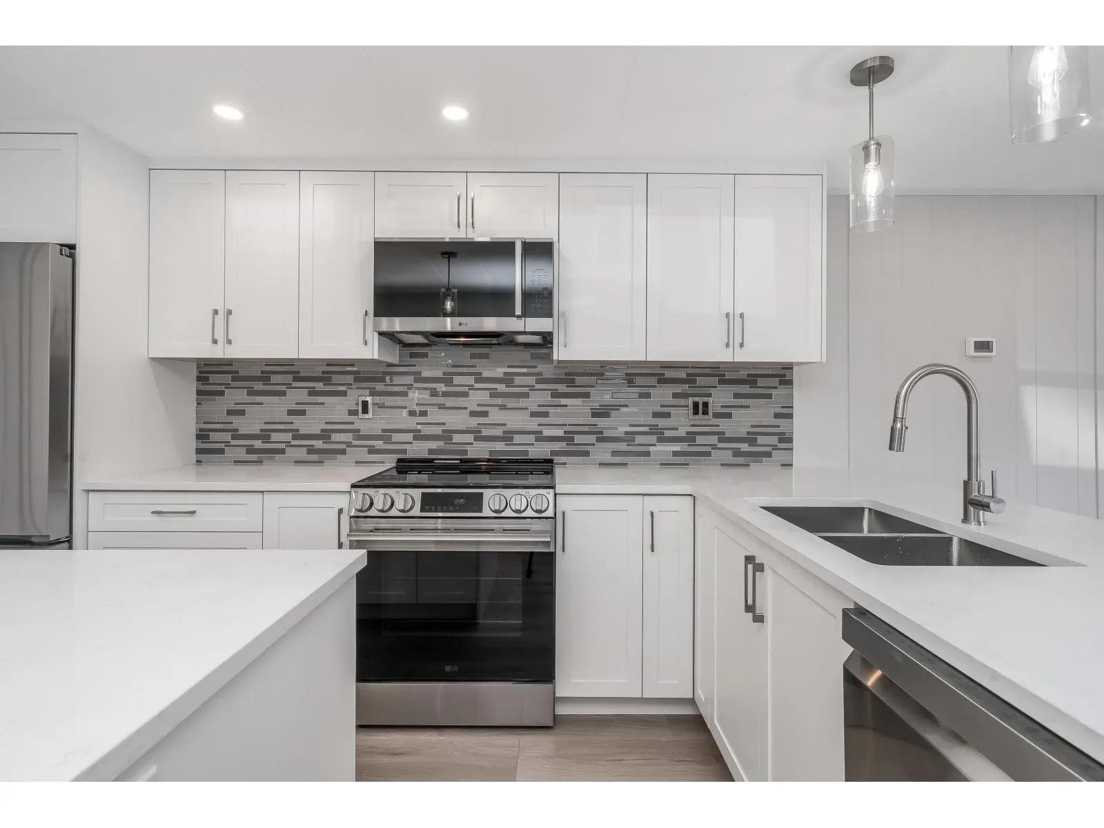 222 1840 160 STREET