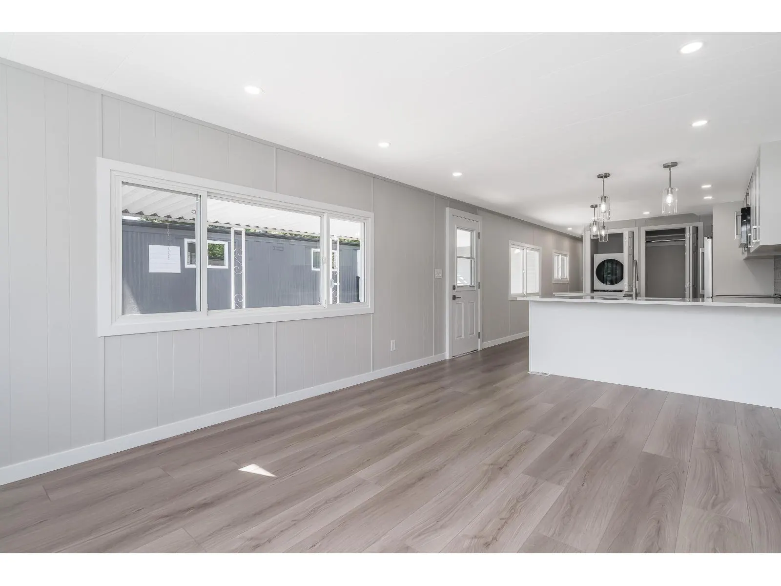 222 1840 160 STREET
