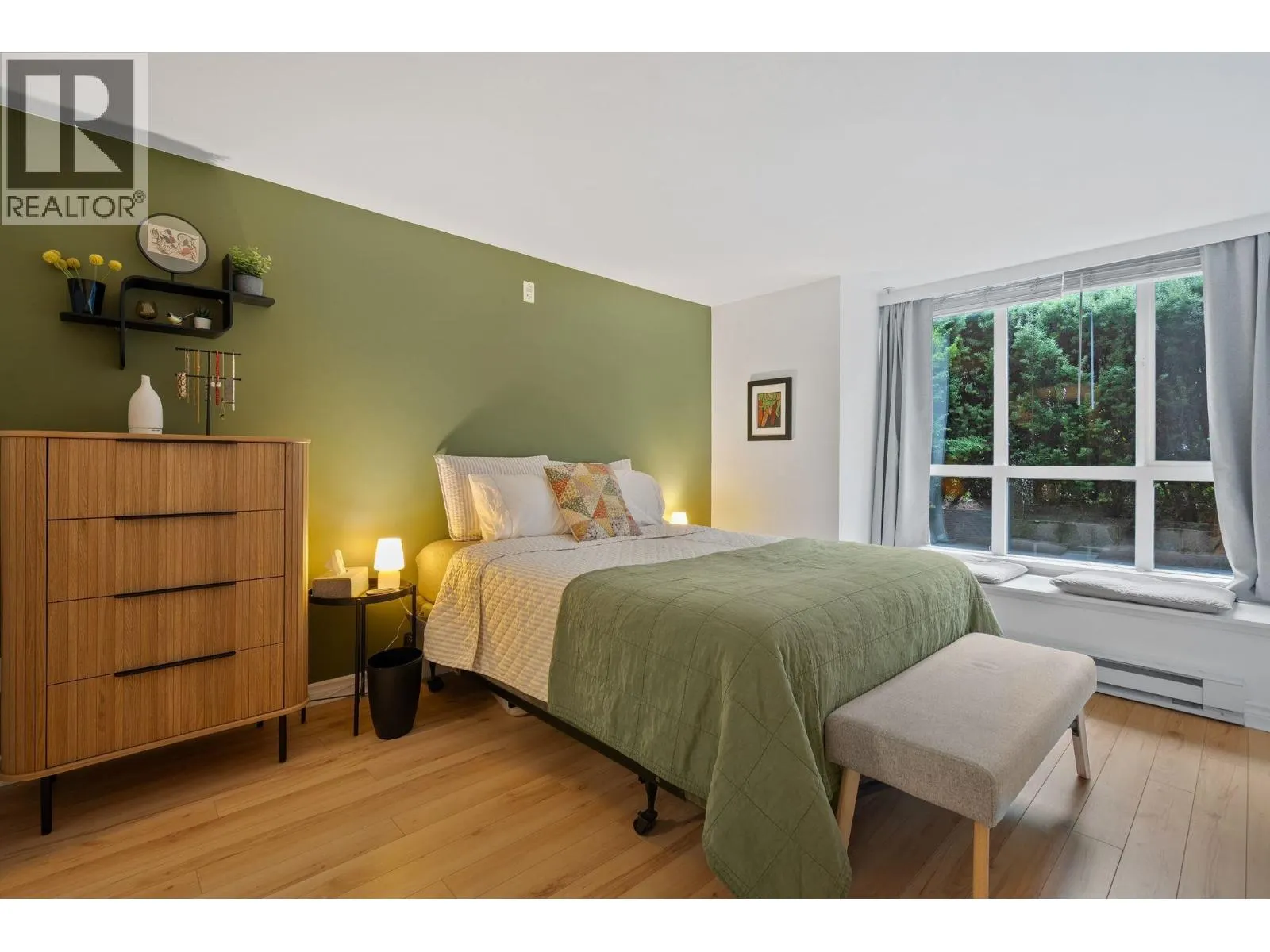 3 1005 LYNN VALLEY ROAD
