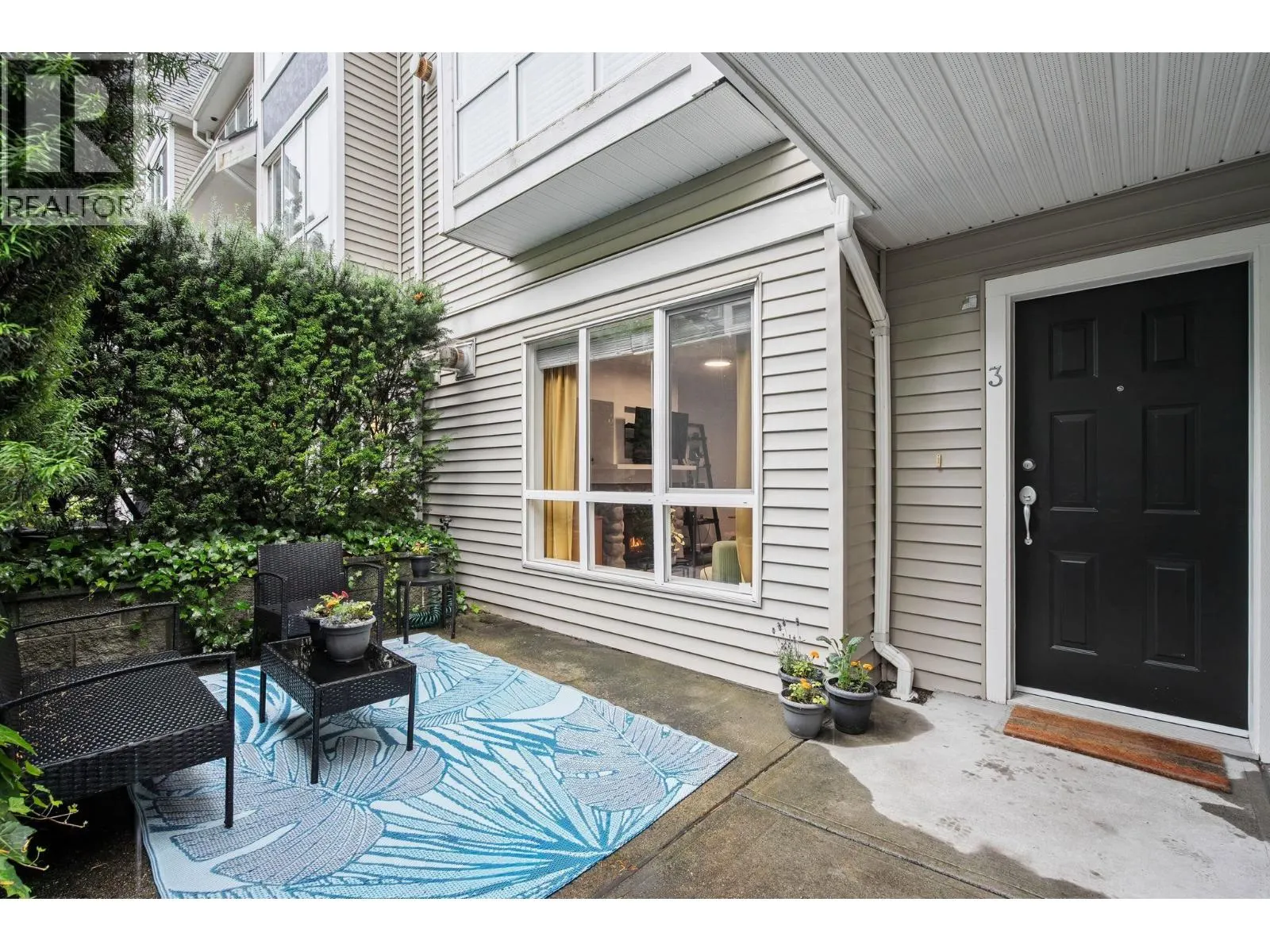 3 1005 LYNN VALLEY ROAD