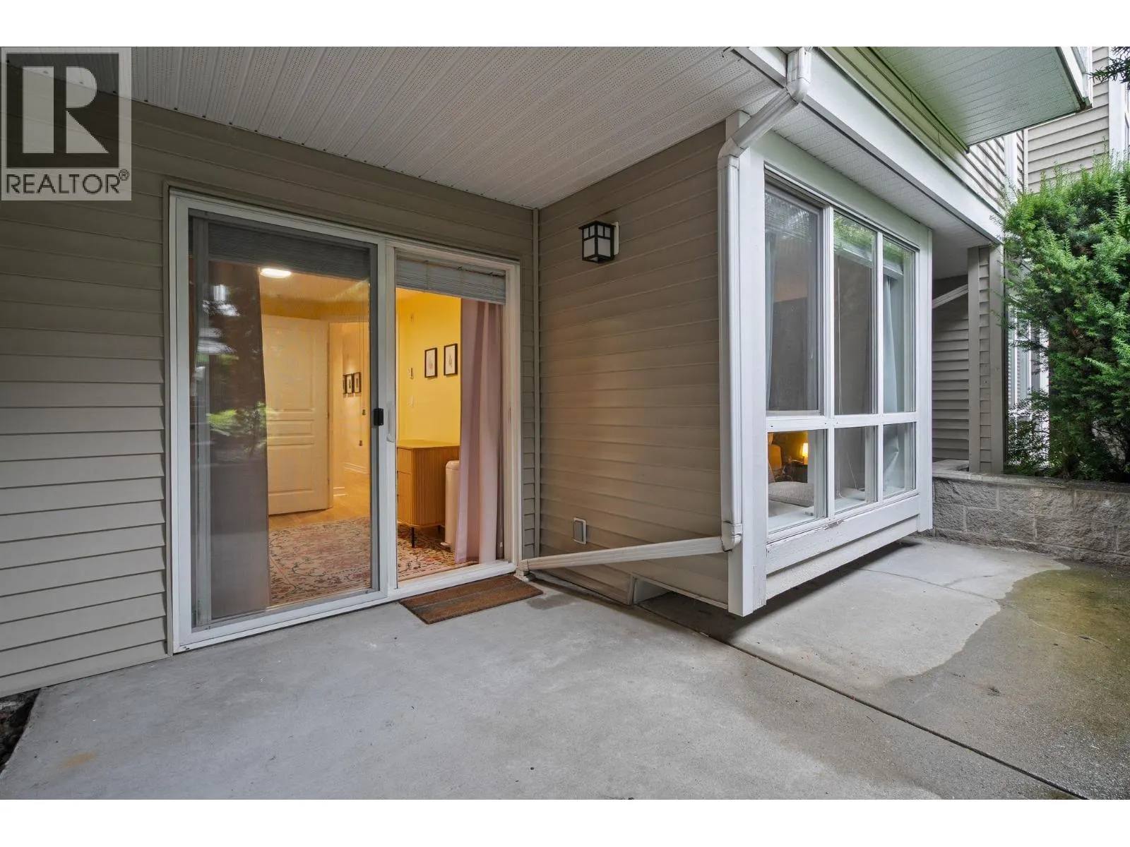 3 1005 LYNN VALLEY ROAD