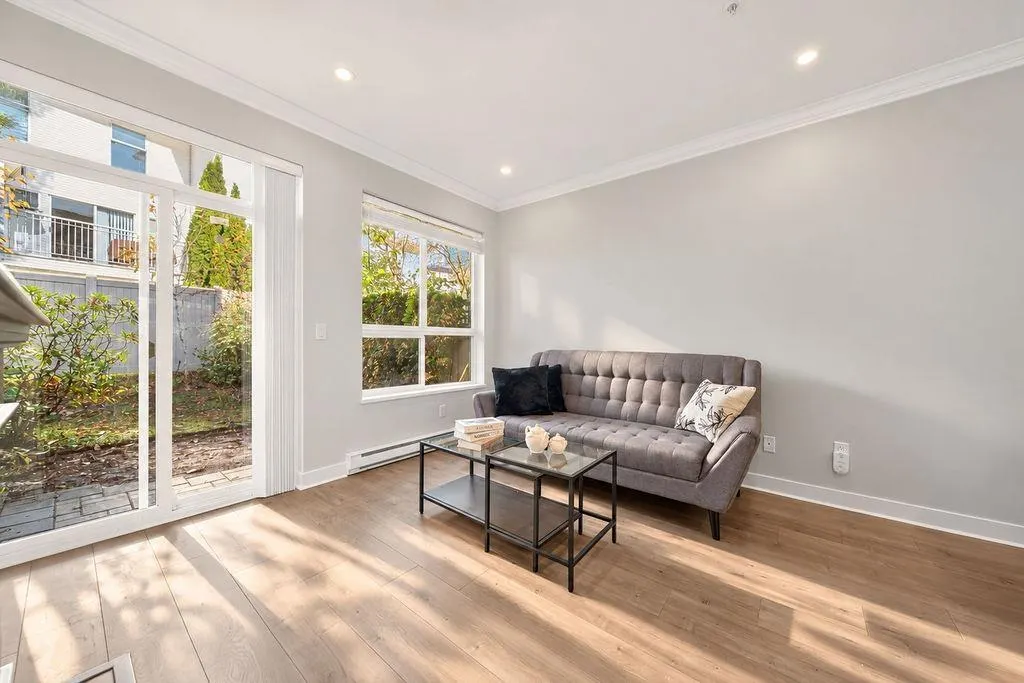 39 15353 100 AVENUE