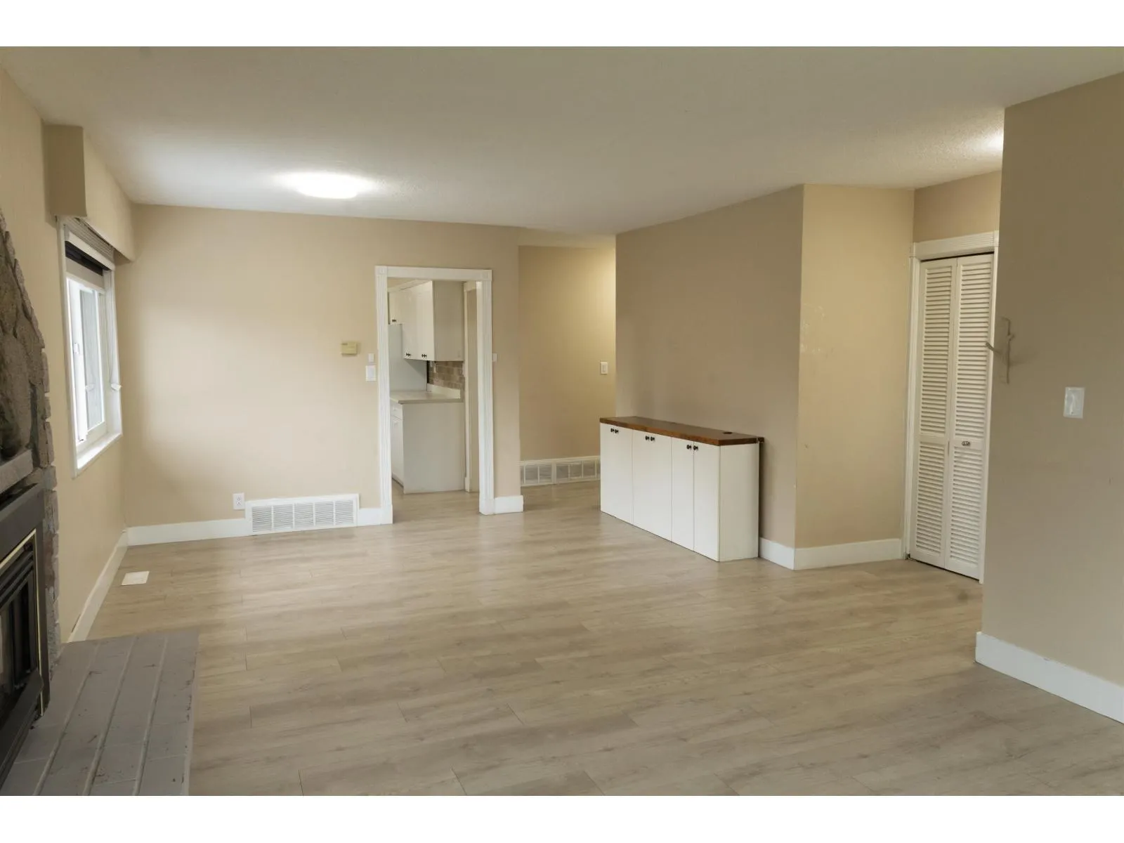 7096 BARKLEY DRIVE