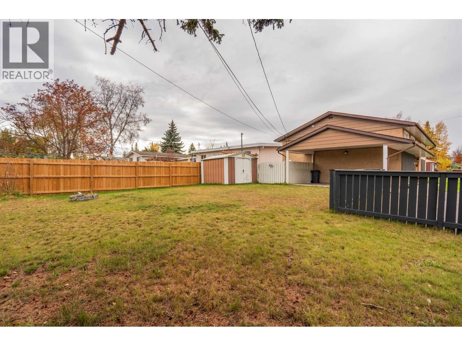 3351 HAMMOND AVENUE