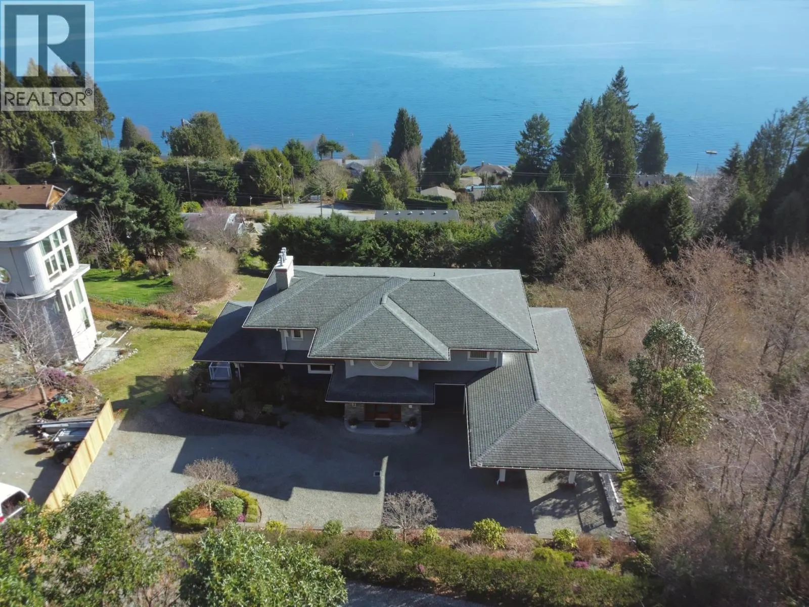 1128 TWIN ISLE DRIVE