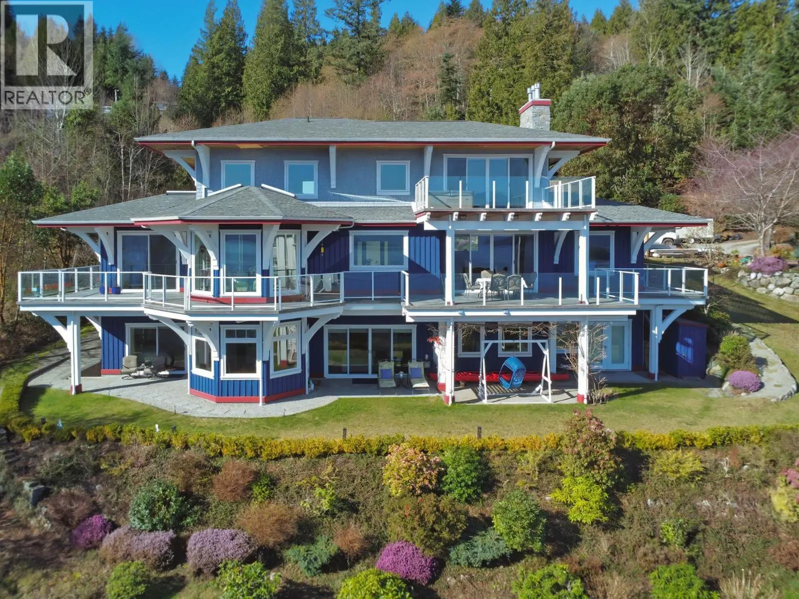 1128 TWIN ISLE DRIVE