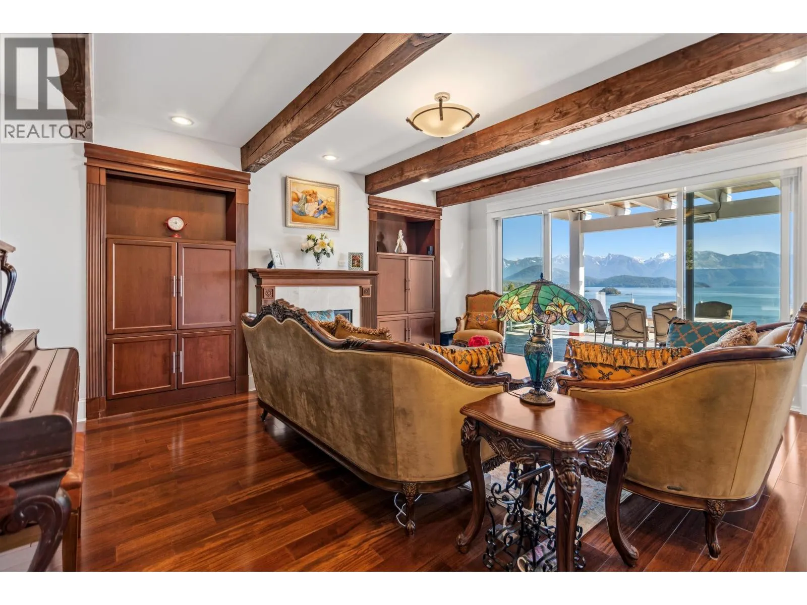 1128 TWIN ISLE DRIVE