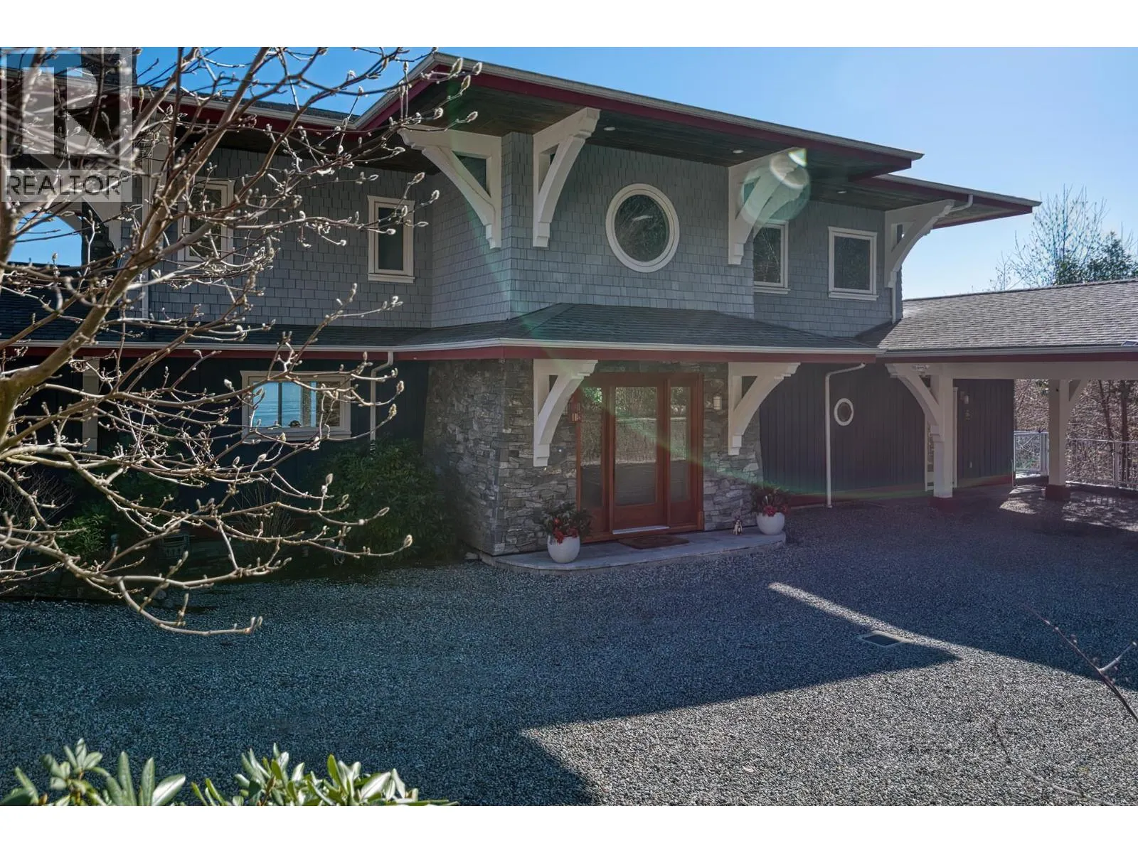 1128 TWIN ISLE DRIVE