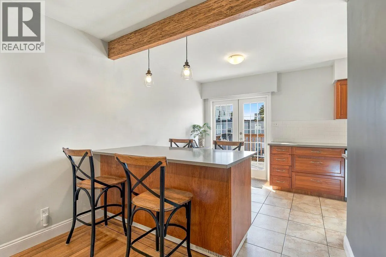 355 E 4TH STREET