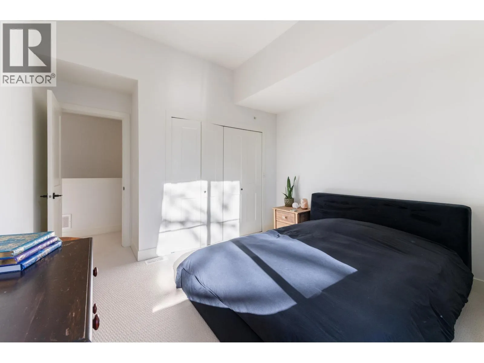 52 23183 136 AVENUE