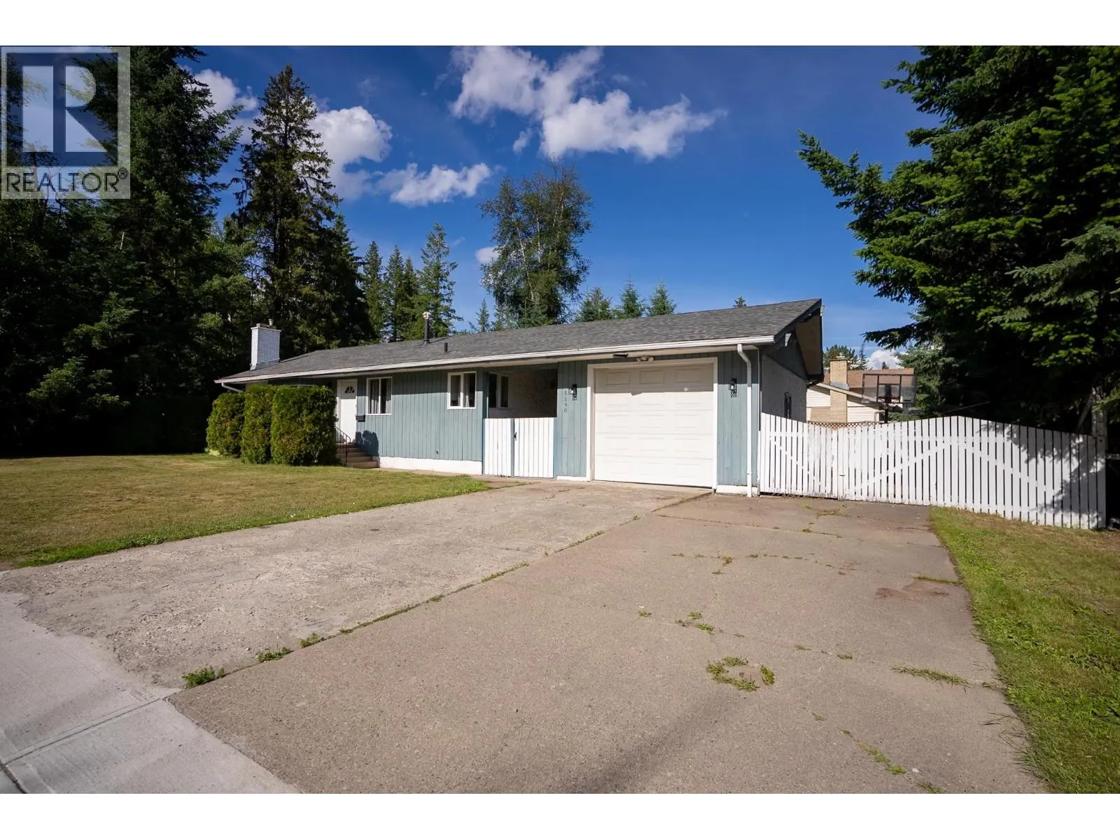 5590 SIMON FRASER AVENUE