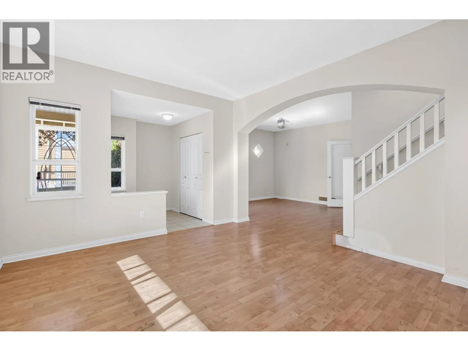 111 FOUNDRY ROW