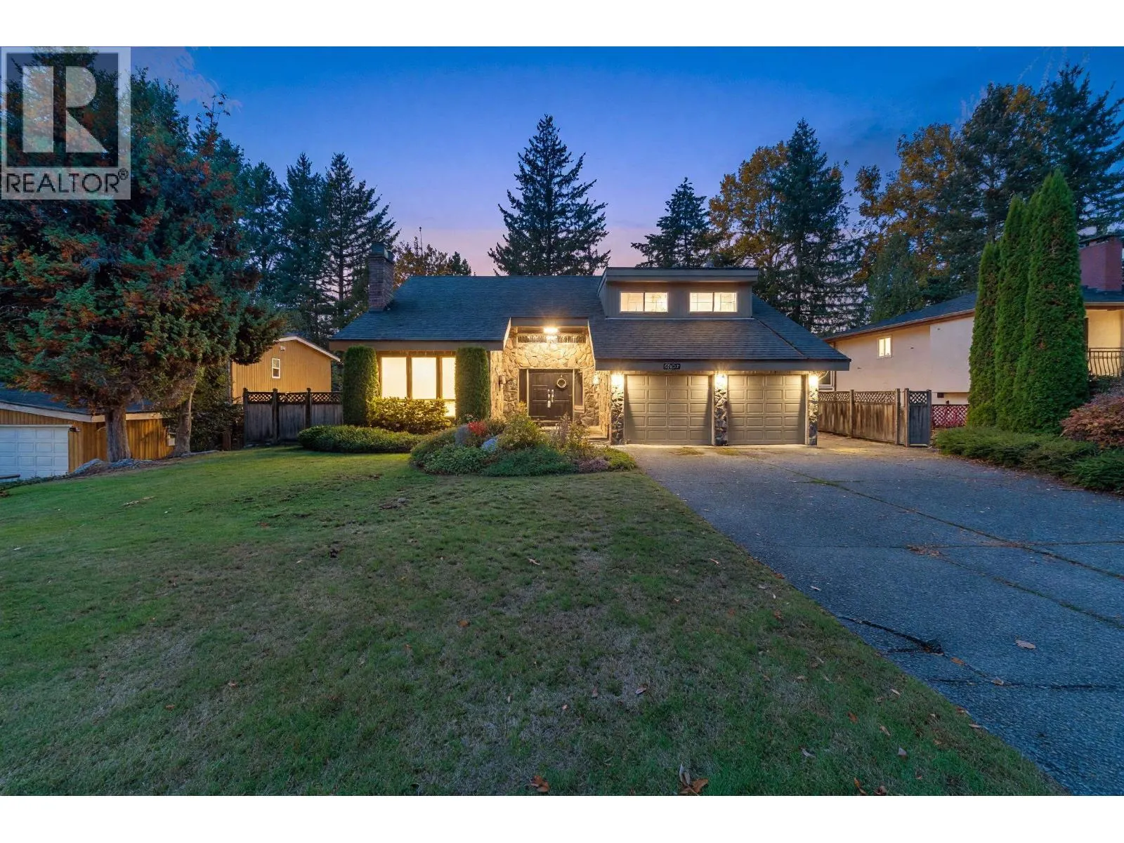 3635 LYNNDALE CRESCENT