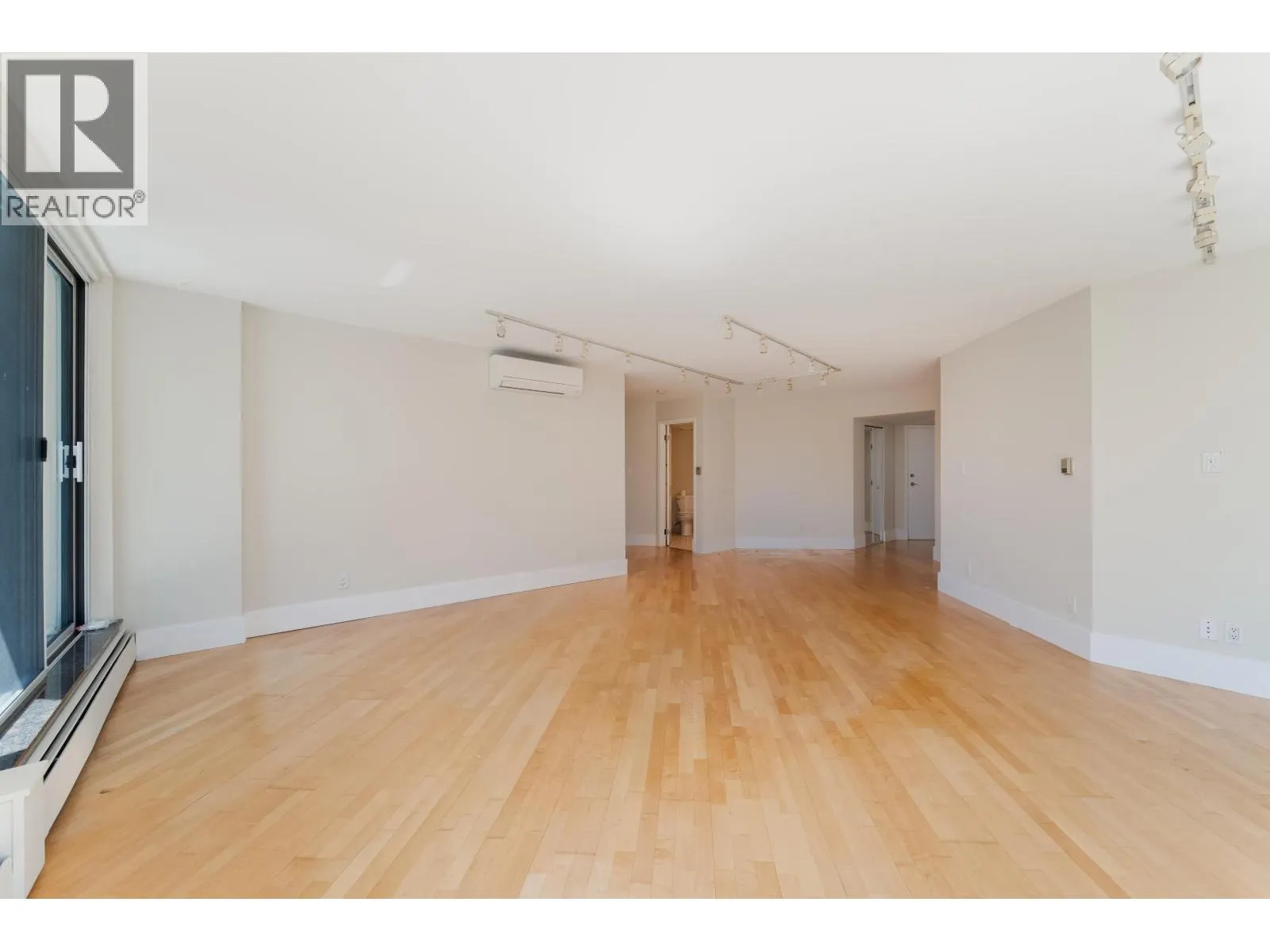 905 1010 BURNABY STREET