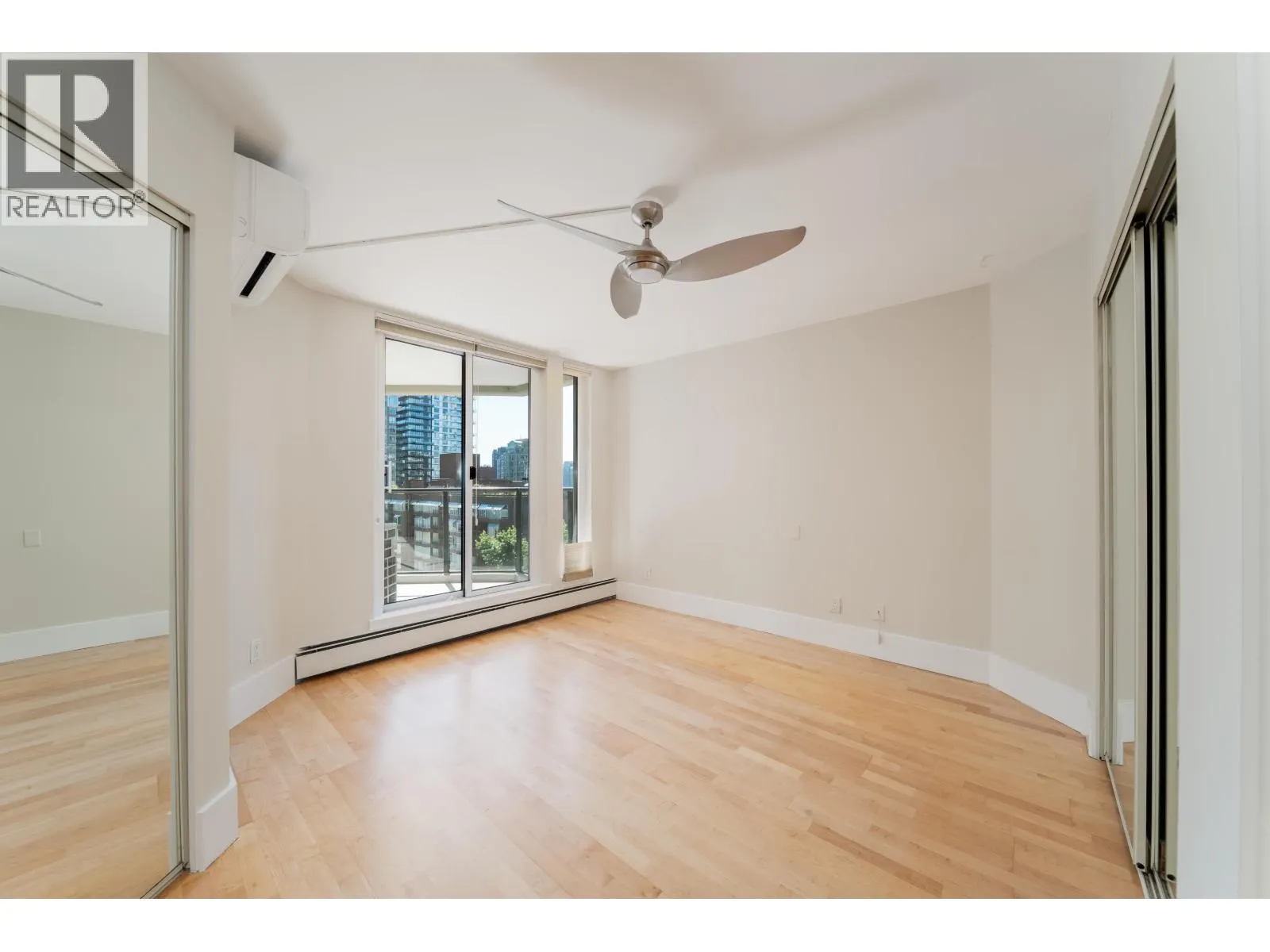 905 1010 BURNABY STREET