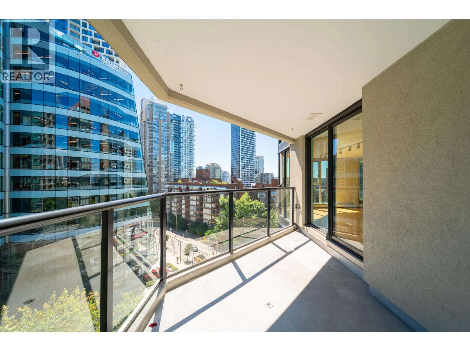 905 1010 BURNABY STREET