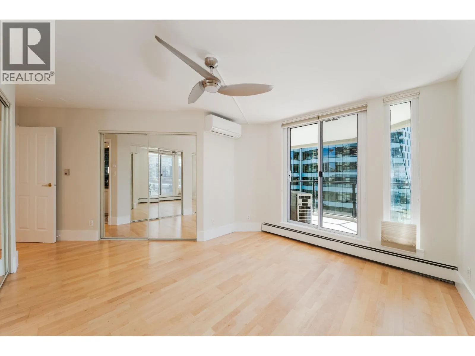 905 1010 BURNABY STREET