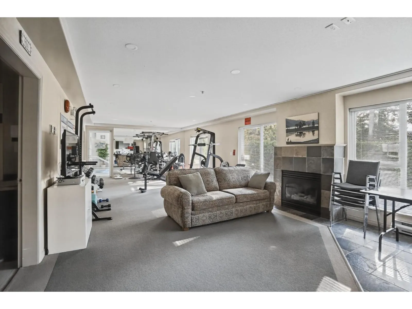 412 328 ESPLANADE AVENUE|Harrison Hot Springs