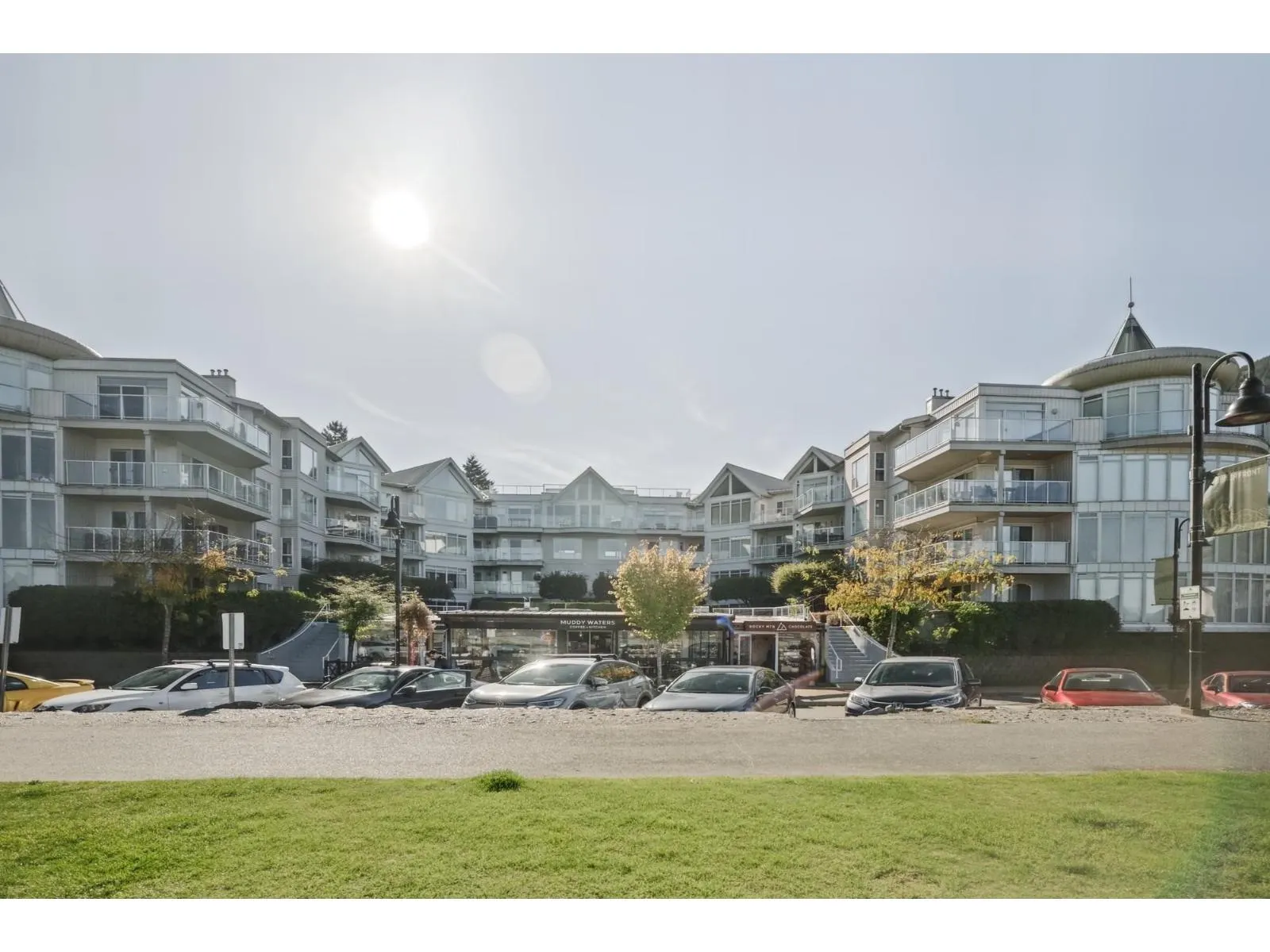 412 328 ESPLANADE AVENUE|Harrison Hot Springs