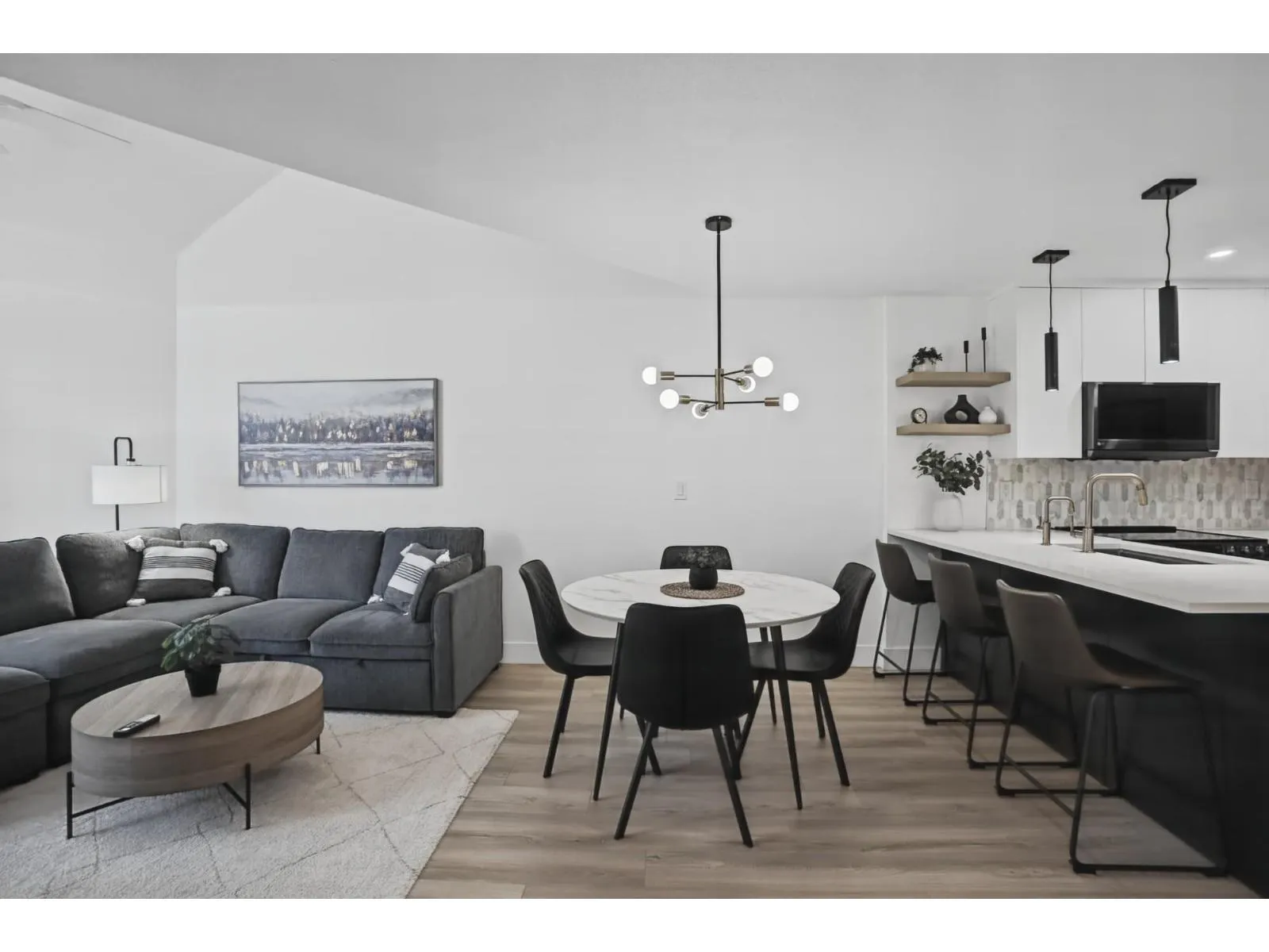 412 328 ESPLANADE AVENUE|Harrison Hot Springs
