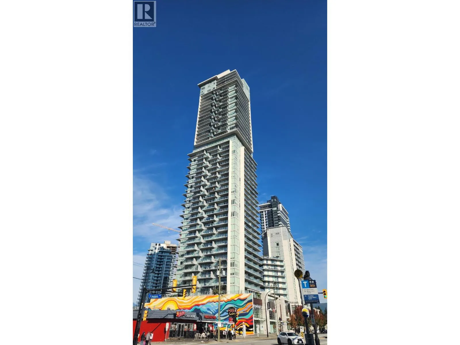 1705 567 CLARKE ROAD