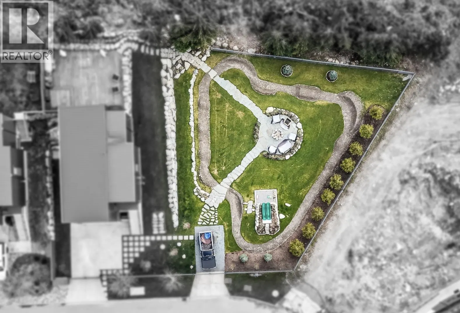 2934 HUCKLEBERRY DRIVE