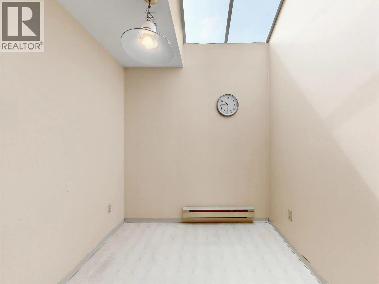 10 7110 BARNET ROAD