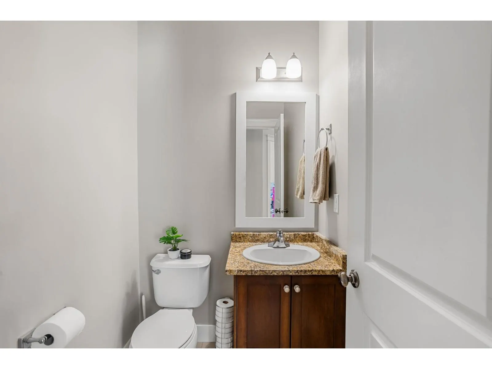 10 45137 NICOMEN CRESCENT|Garrison Crossing