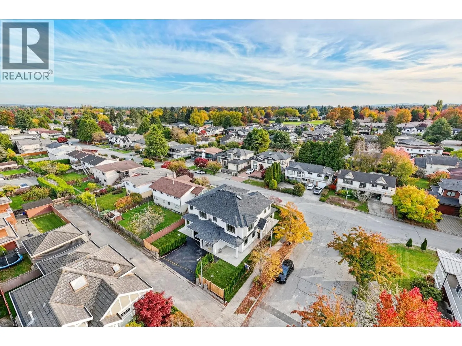 2 8391 RIDEAU DRIVE