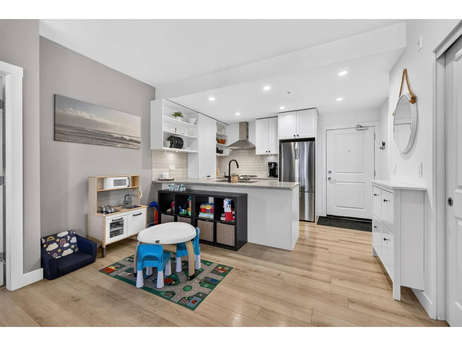 B306 20487 65 AVENUE