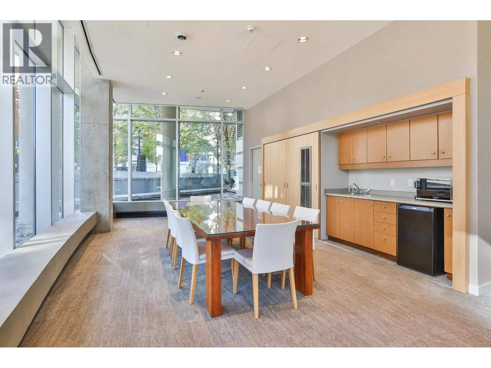 1906 1438 RICHARDS STREET