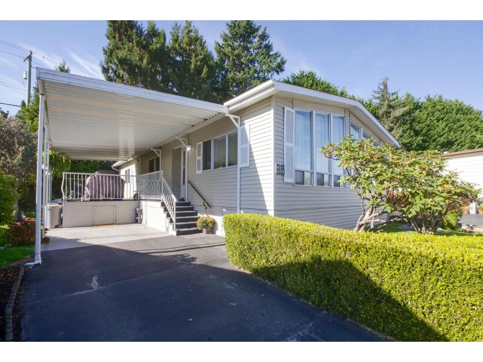 65 15875 20 AVENUE