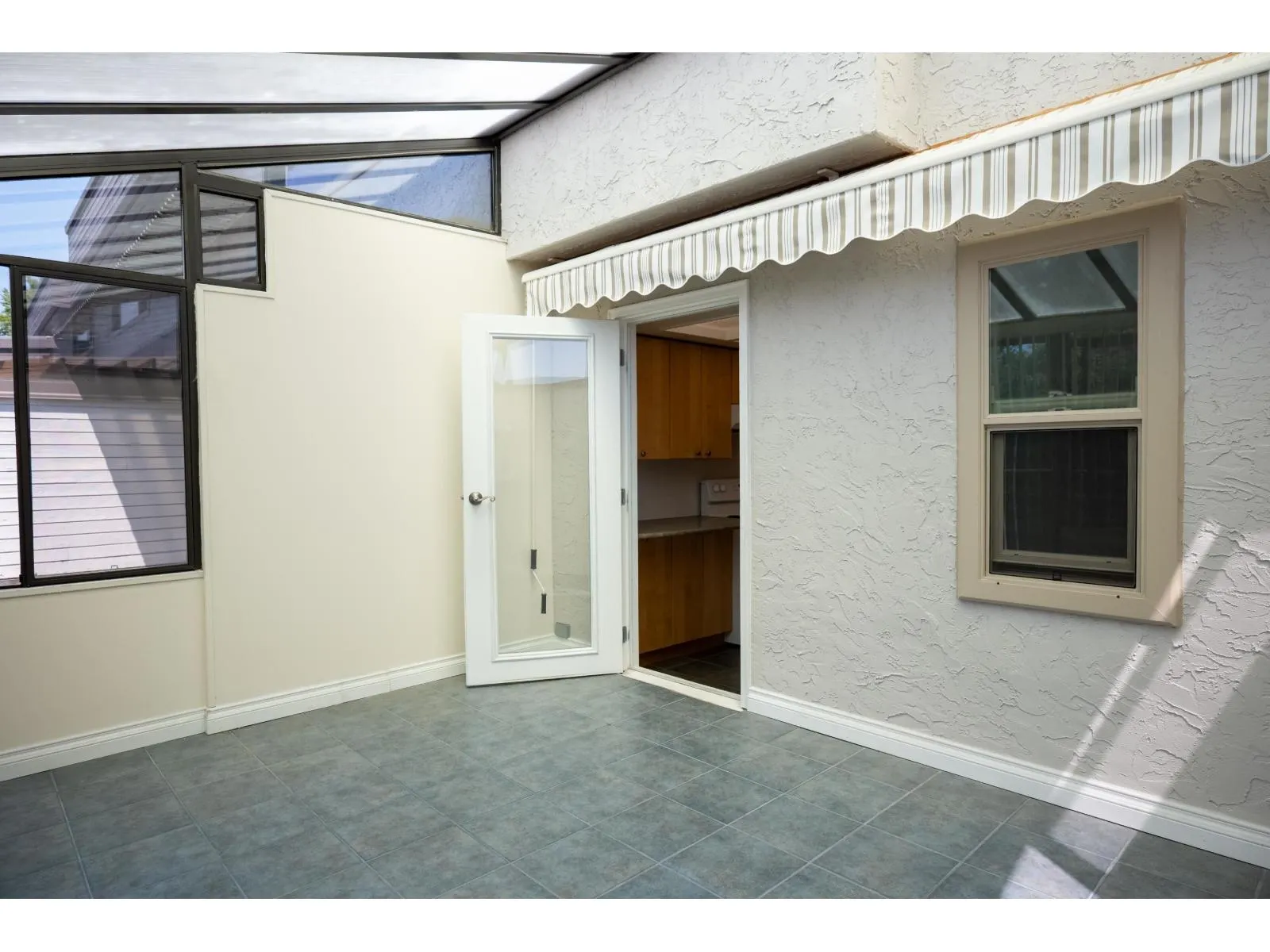 1469 MERKLIN STREET