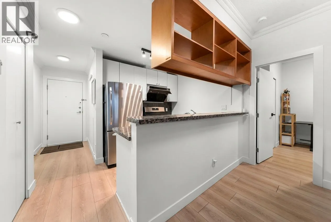 1805 928 RICHARDS STREET