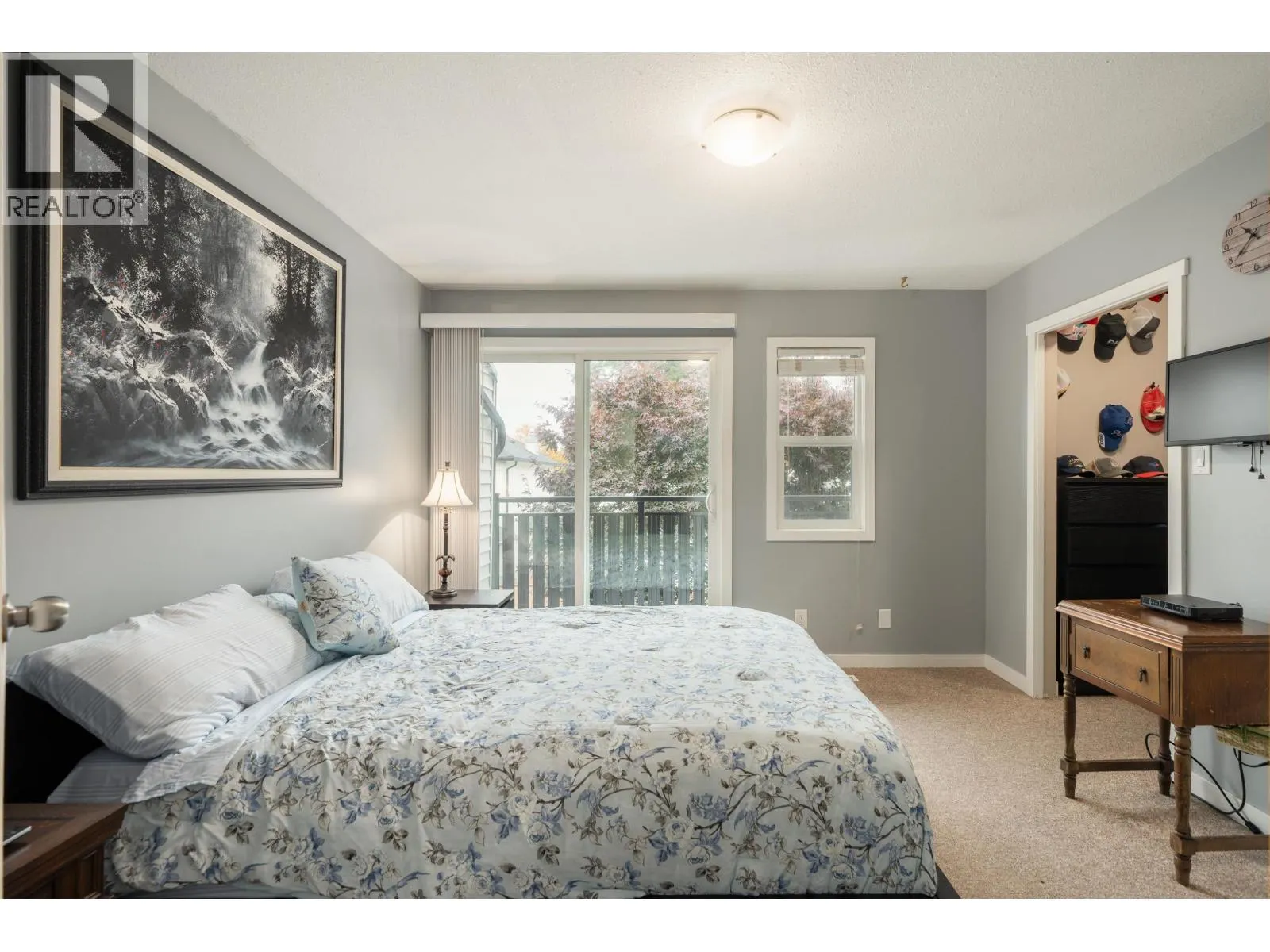 16 12120 189A STREET
